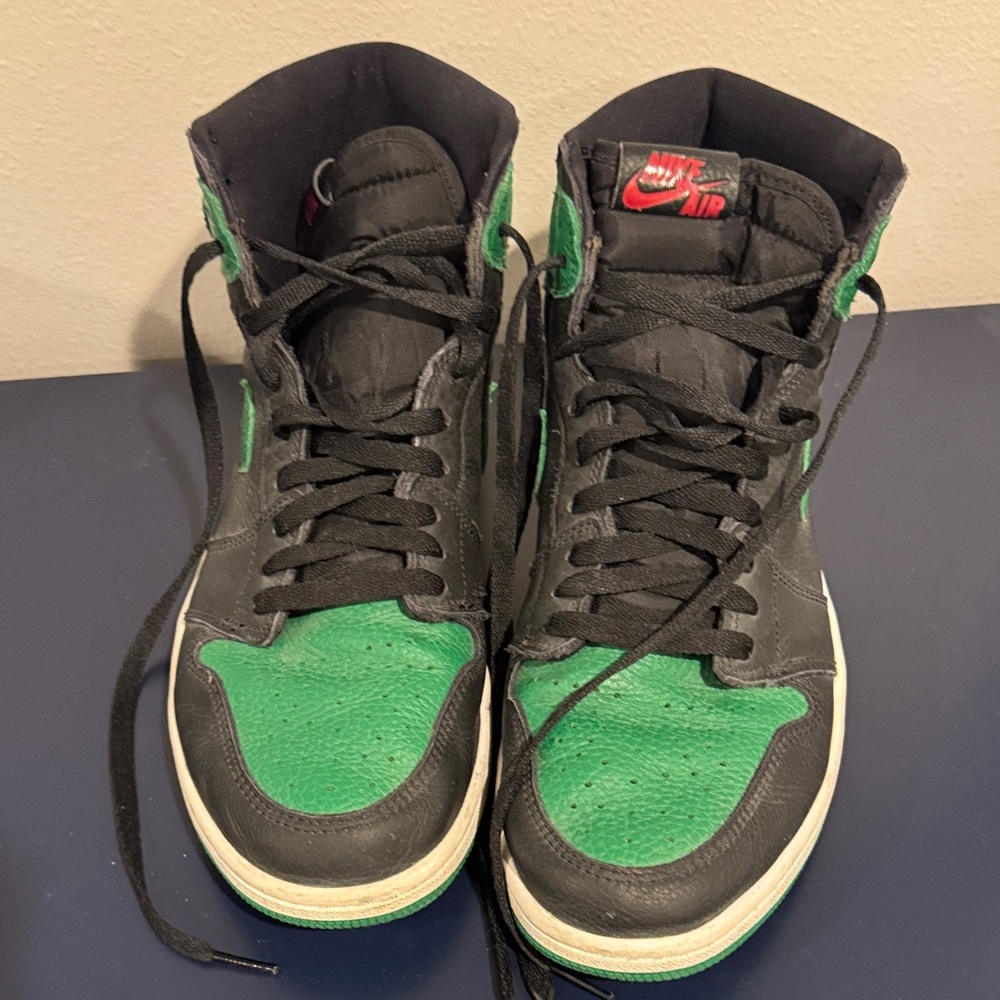 Nike Air Jordan 1 Retro Pine Green